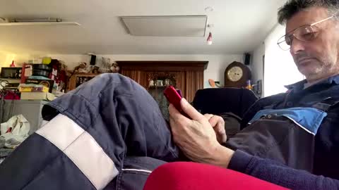 Snapshot of trebgeis1 chatting on February 17, 2:37 pm trebgeis1 online show from February 17, 2:37 pm