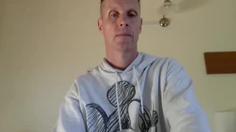 Snapshot of trebo00788 chatting on October 12, 7:07 am trebo00788 online show from October 12, 7:07 am