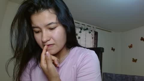 Snapshot of trebol_4 chatting on May 2, 6:02 pm trebol_4 online show from May 2, 6:02 pm