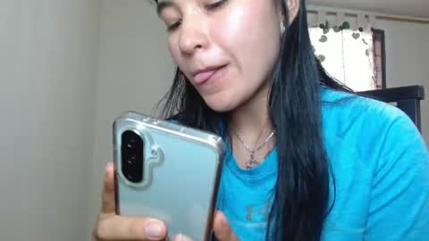 Snapshot of trebol_4 chatting on May 4, 6:48 pm trebol_4 online show from May 4, 6:48 pm