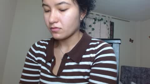 Snapshot of trebol_4 chatting on May 17, 4:47 pm trebol_4 online show from May 17, 4:47 pm