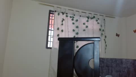 Snapshot of trebol_4 chatting on June 3, 2:33 pm trebol_4 online show from June 3, 2:33 pm