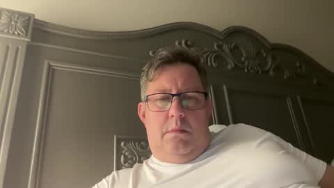 Snapshot of treborinthesky chatting on March 1, 4:47 am treborinthesky online show from March 1, 4:47 am