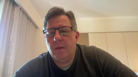 Snapshot of treborinthesky chatting on March 21, 8:52 am treborinthesky online show from March 21, 8:52 am