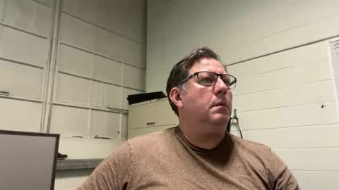 Snapshot of treborinthesky chatting on June 7, 4:33 pm treborinthesky online show from June 7, 4:33 pm