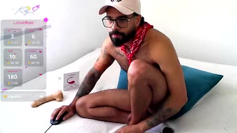 Hunter man online show from May 26, 4:36 pm