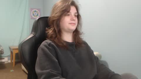 TreeJeanne online show from February 7, 1:11 pm