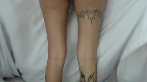 Sarah And Jon online show from December 31, 4:16 am