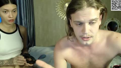 Sarah And Jon online show from February 6, 7:24 am