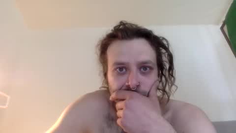 Snapshot of tremdave chatting on May 25, 3:51 pm tremdave online show from May 25, 3:51 pm