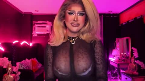 Jade online show from October 30, 1:45 pm