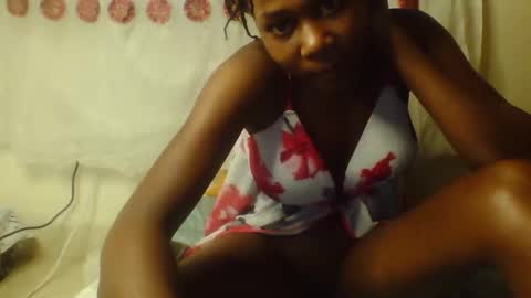 tresyamber online show from May 15, 3:24 am
