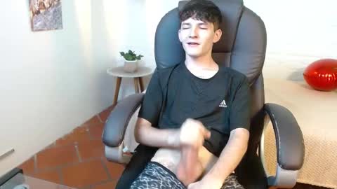 trevor_mob online show from March 19, 7:40 pm