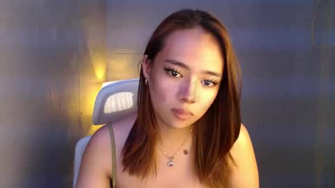 trexie_fucks15 online show from April 18, 12:25 am