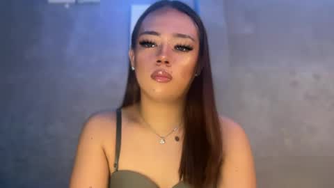 Snapshot of trexie_fucks15 chatting on June 25, 2:11 am trexie_fucks15 online show from June 25, 2:11 am
