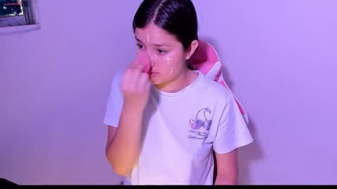 trianna_sweet online show from March 12, 12:11 pm