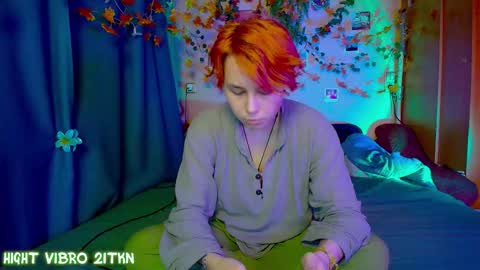 trickykitsune online show from November 27, 1:46 pm