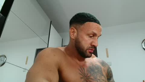 Snapshot of tridentmuscles chatting on April 30, 9:30 pm tridentmuscles online show from April 30, 9:30 pm