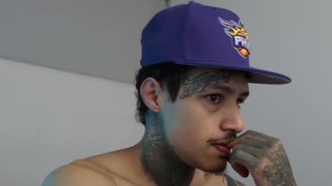 - trieone online show from December 28, 8:16 am