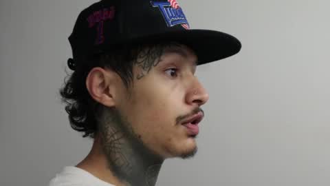 - trieone online show from February 20, 9:33 am