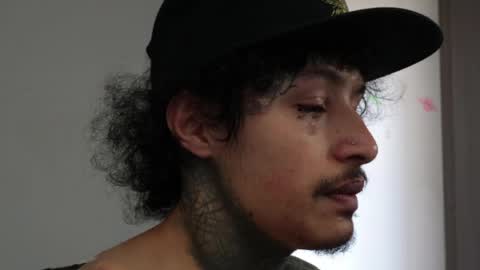 - trieone online show from April 4, 2:03 pm