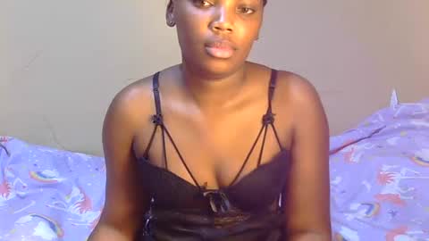 Snapshot of trina_z chatting on June 28, 4:51 am trina_z online show from June 28, 4:51 am