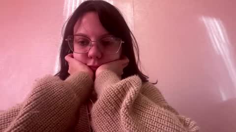 May online show from January 16, 11:03 am