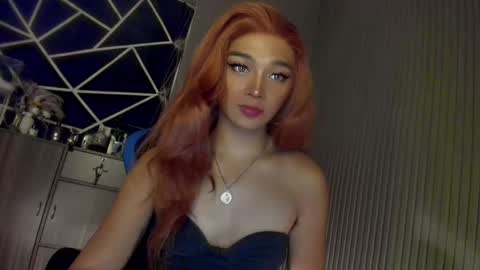 Ms Ella online show from December 23, 3:23 pm