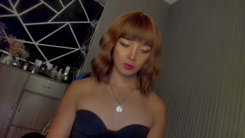 Ms Ella online show from February 1, 8:18 am