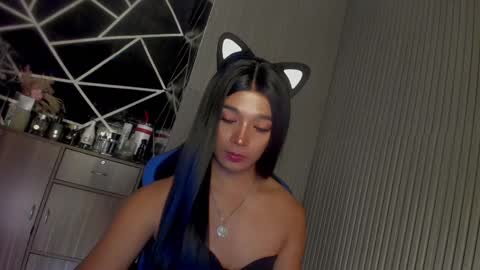 Ms Ella online show from February 19, 5:27 pm