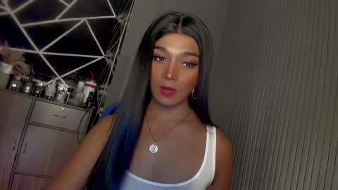 Ms Ella online show from February 22, 12:40 pm