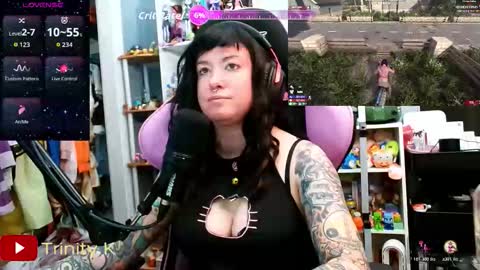 Trin Kat pet online show from February 20, 6:08 pm