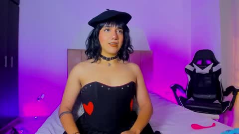 Snapshot of trinydoll chatting on March 13, 1:18 pm Triny online show from March 13, 1:18 pm