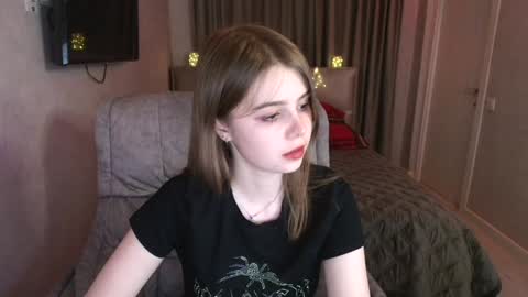 tripleprinces online show from January 3, 7:29 pm