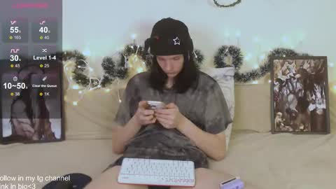 Snapshot of trishxl chatting on February 4, 5:08 pm Max online show from February 4, 5:08 pm