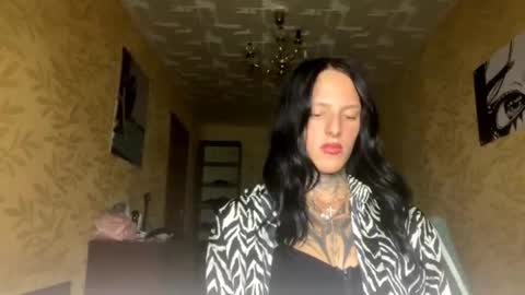 Snapshot of tristalevy chatting on October 17, 8:22 pm Sofa Im new here and so far I do not take off the panties online show from October 17, 8:22 pm