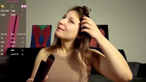 trixibell online show from February 20, 6:19 am