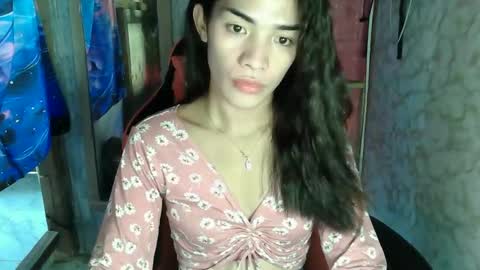 Snapshot of trixie_loresucker chatting on November 1, 7:32 am trixie_loresucker online show from November 1, 7:32 am