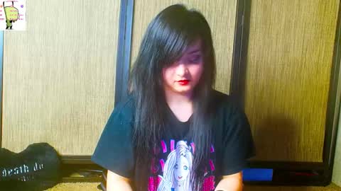 Snapshot of trixiedoescamcam chatting on January 9, 2:58 am trixiedoescamcam online show from January 9, 2:58 am