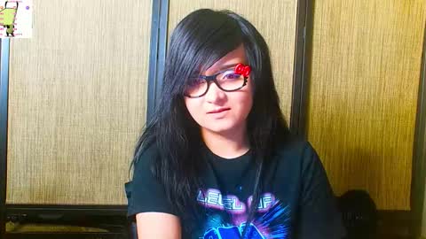 Snapshot of trixiedoescamcam chatting on February 10, 1:21 am trixiedoescamcam online show from February 10, 1:21 am