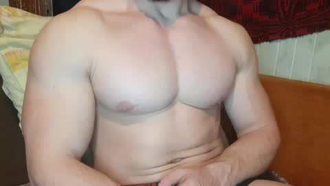 Snapshot of troncq chatting on February 18, 3:43 pm Troncq online show from February 18, 3:43 pm