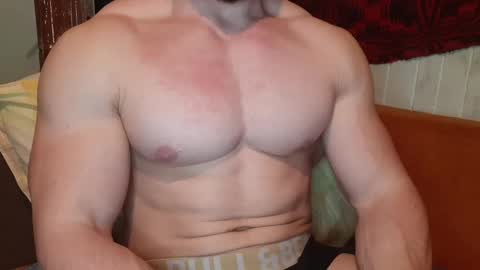 Snapshot of troncq chatting on February 21, 7:32 pm Troncq online show from February 21, 7:32 pm