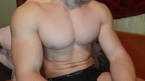 Snapshot of troncq chatting on February 26, 7:31 am Troncq online show from February 26, 7:31 am