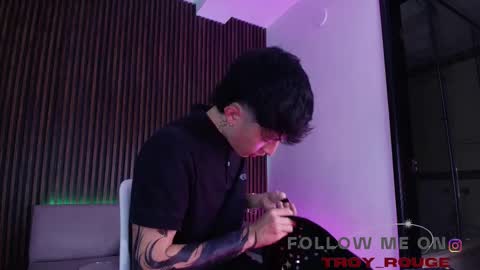 Troy online show from November 7, 7:25 pm