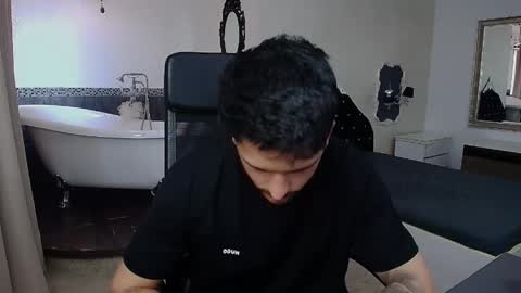 TroyWade online show from May 19, 4:41 am