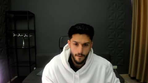 TroyWade online show from May 30, 5:04 am