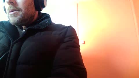 eros online show from February 11, 9:03 am