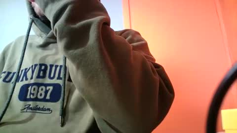 Snapshot of truble_again chatting on April 1, 8:48 am truble_again online show from April 1, 8:48 am
