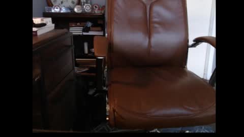 Snapshot of trvler72 chatting on May 2, 11:32 pm trvler72 online show from May 2, 11:32 pm