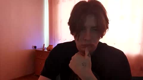 Snapshot of trypophob1a chatting on January 29, 6:33 am Emilum online show from January 29, 6:33 am